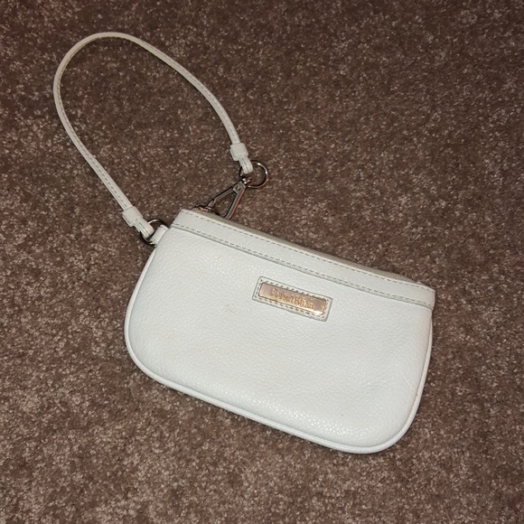 Calvin Klein Handbags - 🤍🖤 Calvin Klein 🤍 white wristlet